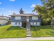 Cozy 2BR Near C-Train & Downtown Calgary & Walmart