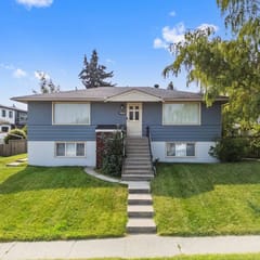 Cozy 2BR Near C-Train & Downtown Calgary & Walmart