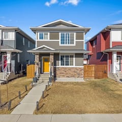 Cozy 5BR Retreat Near Lake & Calgary