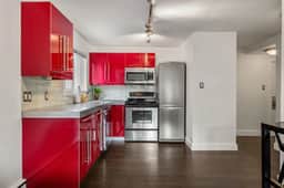 DT Studio: Near Stampede, 17th Ave Dining & Shops Unit 205