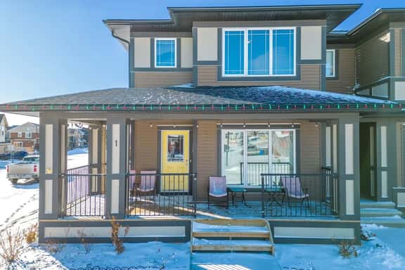 Family-Friendly 3BR: Steps to Rockies Adventures - Image 1