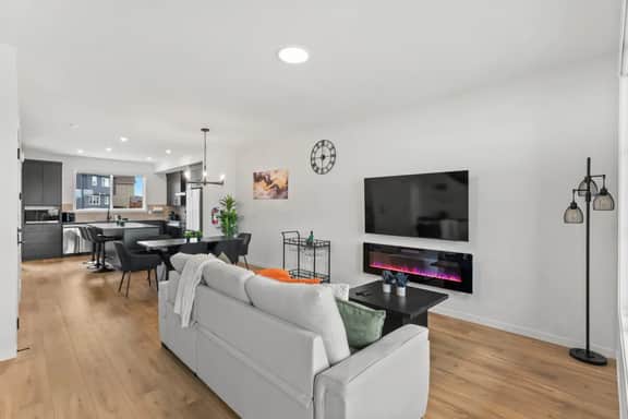 Brand New Modern 3BR Sleeps 8 | Massage Chair