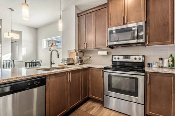 Family-Friendly 3BR: Steps to Rockies Adventures