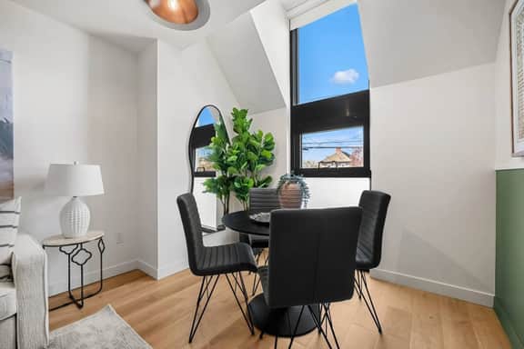 New Designer Kensington studio by park, 15m to DT - Image 5