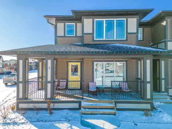 Family-Friendly 3BR: Steps to Rockies Adventures